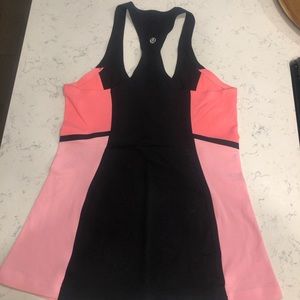 Lululemon workout top